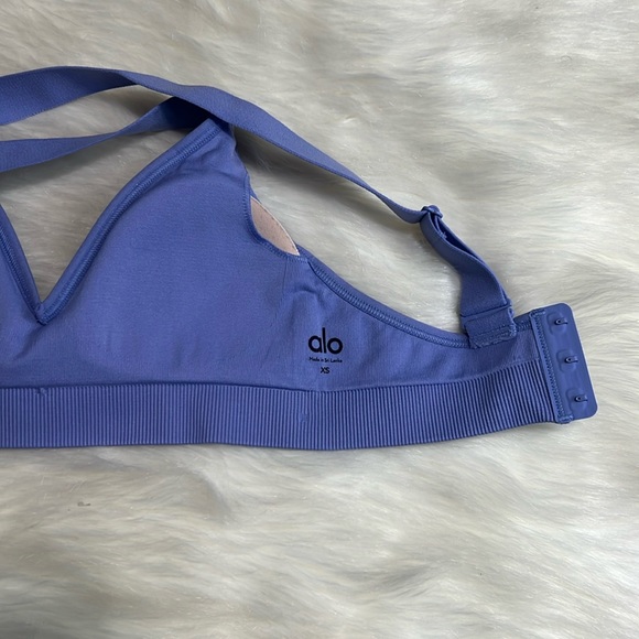 🆕Alo🎱 Seamless Ribbed Favorite Bra Limited: Lilac Blue Sz XS - Picture 9 of 12